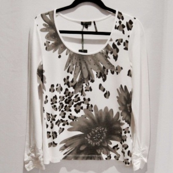 Tricotto Tops - TRICOTTO Printed Top
